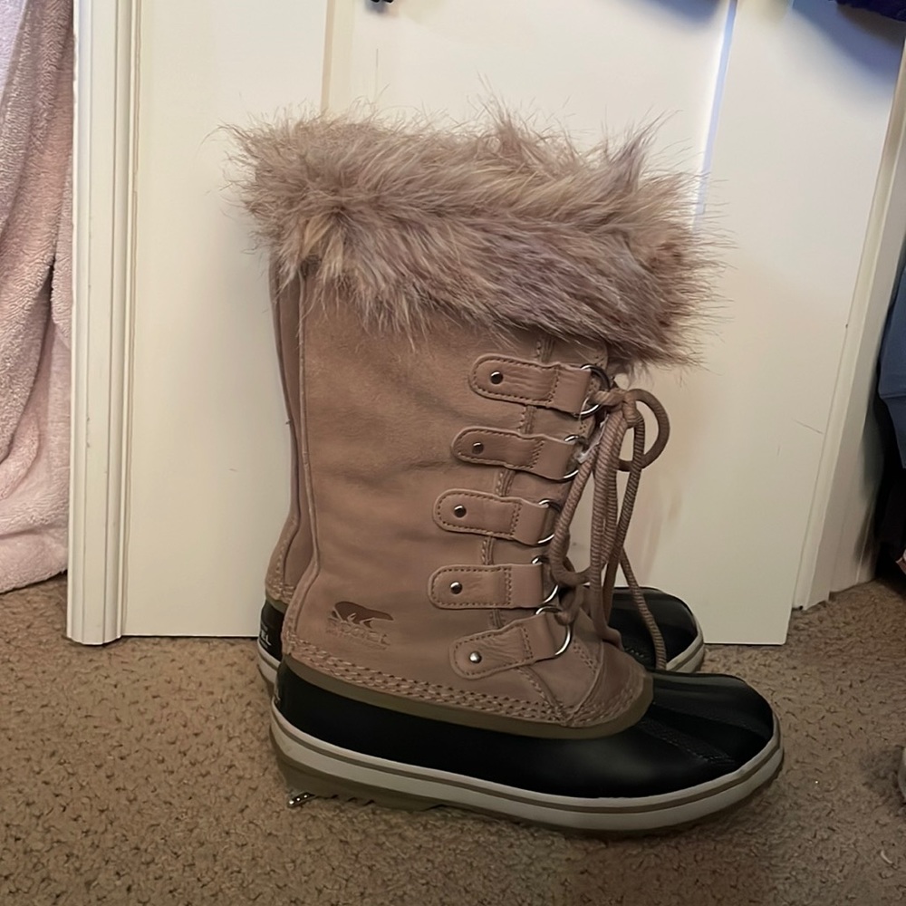 Joan of arctic sorel snowboot khaki 2
